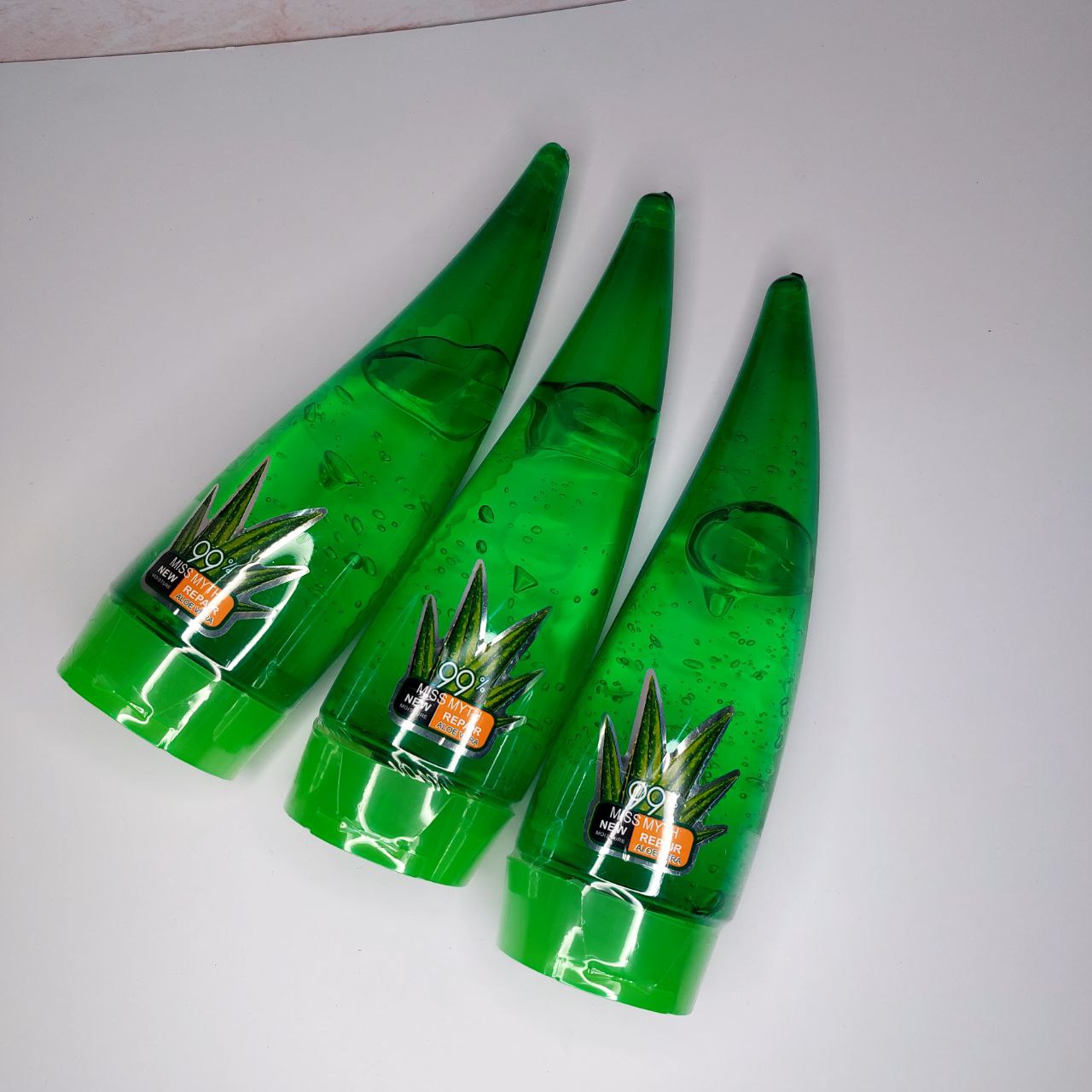 ژل آبرسان آلوئه ورا مدل شاخکی حجم 260 میل